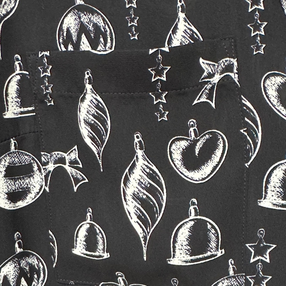 Express Black and White Festive Blouse - Picture 3 of 4